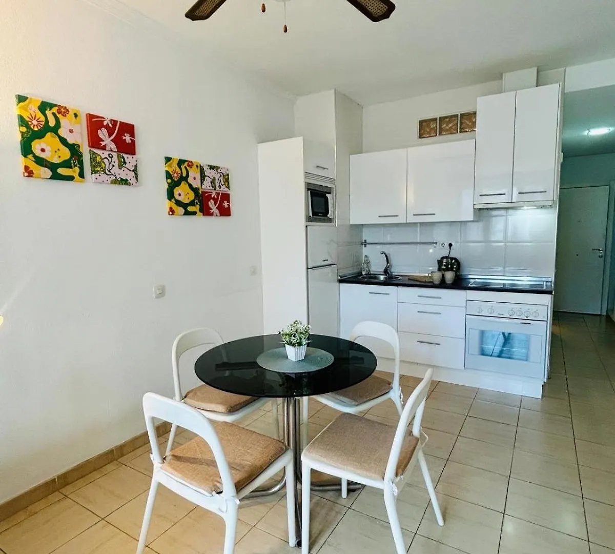 아파트 Centro Nogalera Apartamento 토레몰리노스